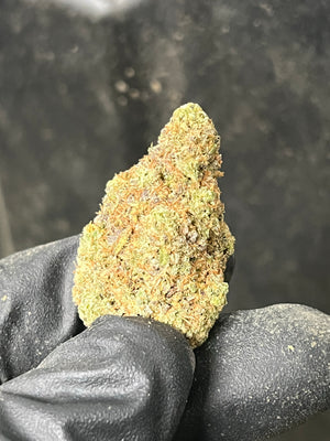 
                  
                    Load image into Gallery viewer, Indoor Frosted Kush Hemp Flower
                  
                